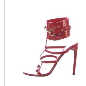 Gucci Crystal Horsebit
Accent Gladiator Sandals